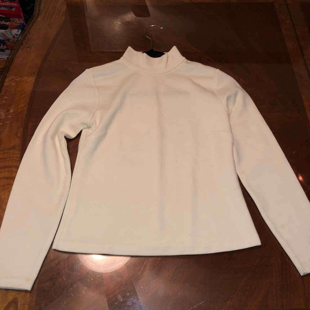 White long sleeve tee/ thin sweater
